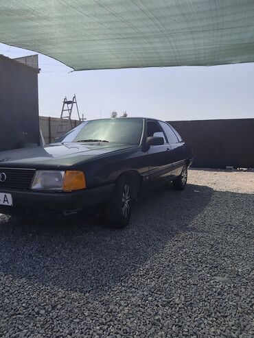 авто в кредит ош: Audi 100: 1985 г., 1.8 л, Механика, Бензин, Седан