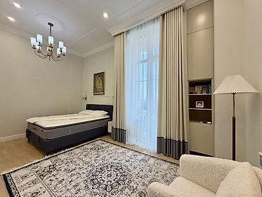 в клубном доме: For rent a new 3 bedroom apartment is available in an exclusive — 6