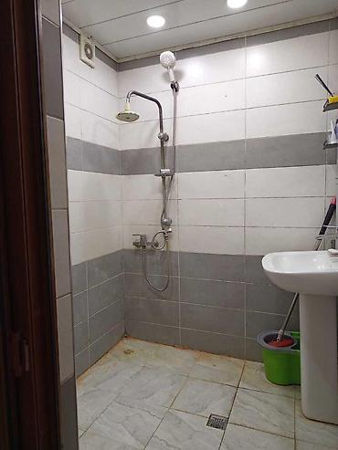 8 noyabr: Bakı, Həzi Aslanov qəs., 3 otaqlı, Köhnə tikili, m. Həzi Aslanov, 75 kv. m — 10