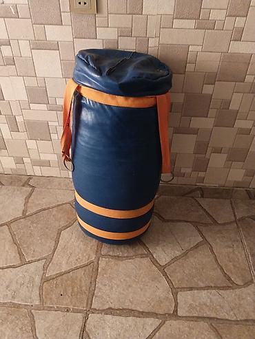 Boks üçün asılqan zərbə kisəsi - Material: mavi rəngli, sıx