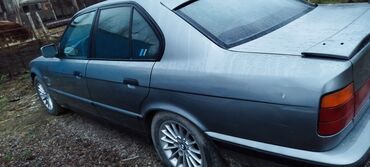 prokat svadebnoe plate na: BMW 5 series: 1991 г., 2.5 л, Механика, Бензин, Седан
