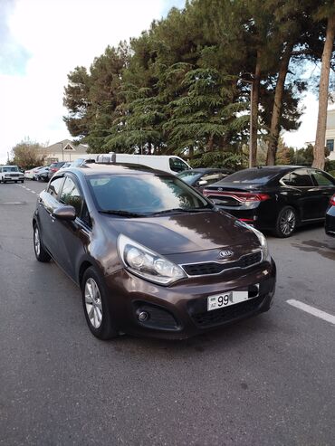 Kia: Kia Rio: 1.4 l | 2012 il Hetçbek — 1