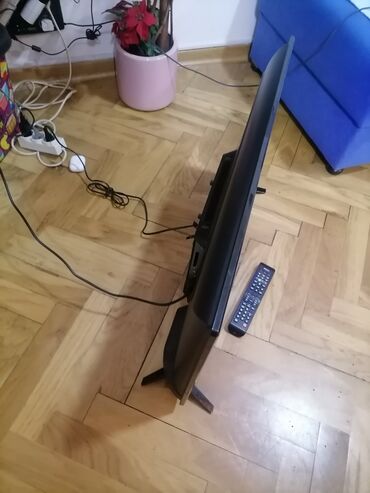 Televizori: TV led tanki 32 inca ili 82 dijagonala ekrana sa daljinskim ispravan — 6