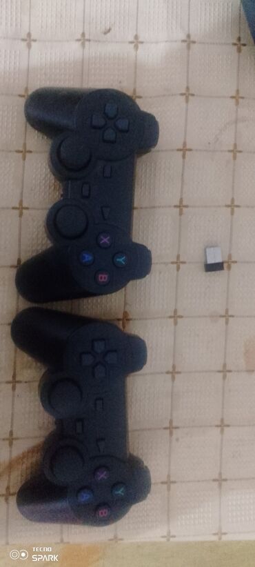 mağaza oyun dəsti: Gamepad joistik işlənmişdir.hec bir problemi yoxdur.2pultludur