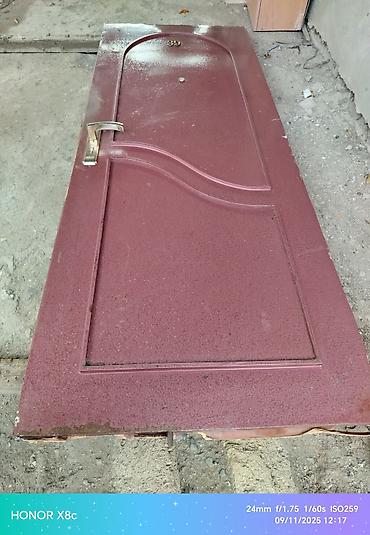 Giriş qapıları: Metal qapı dəsti – ölçüləri göstərilib - Qapı qanadının hündürlüyü — 10