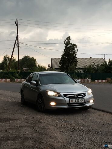 малибу машина цена: Honda Accord: 2011 г., 2.4 л, Автомат, Бензин, Седан