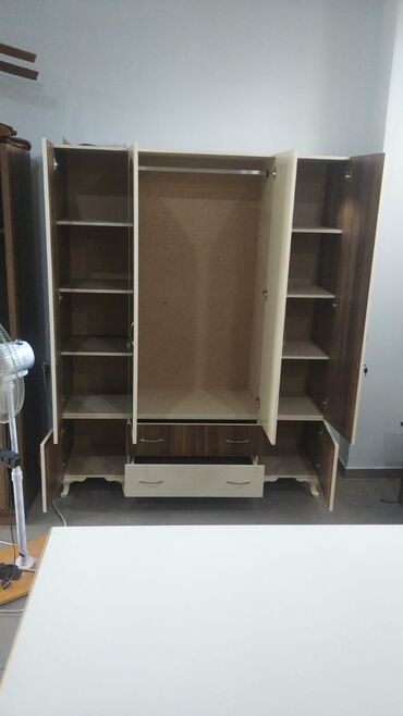 Sifarişlə dolablar: Düz dolab, Qonaq otağı üçün, Dəhliz üçün, Yataq otağı üçün, Paltar üçün, Açılan, Quraşdırıla bilən, 3 qapılı — 25