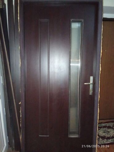 tahta: Qapi 2 ədəd 
Biri 45Azn 
(2 ədədi 80Azn)
Ünvan:Sabunçu(25/16)
gülü.H