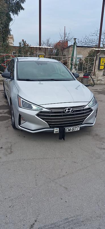 elantra difuzer: Hyundai Elantra sedan – gümüşü rəng, modern dizaynlı ön barmaqlıq və — 3