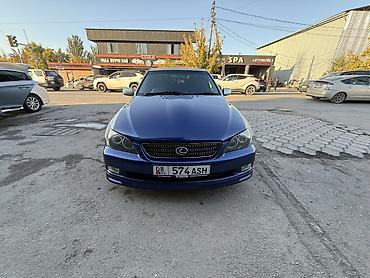 Lexus IS: 2001 г., 2 л, Седан