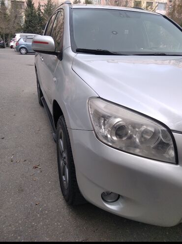 Toyota: Toyota RAV4: 2 l | 2007 il Ofrouder/SUV — 4