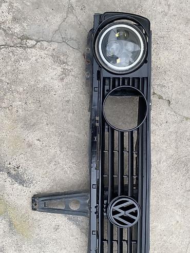 Решетки радиатора: Решетка радиатора Volkswagen 1987 г., Б/у, Оригинал — 9