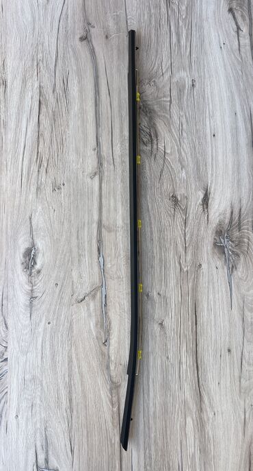 Двери и комплектующие: Накладка на дверь Передняя левая Toyota, Б/у, Оригинал — 2