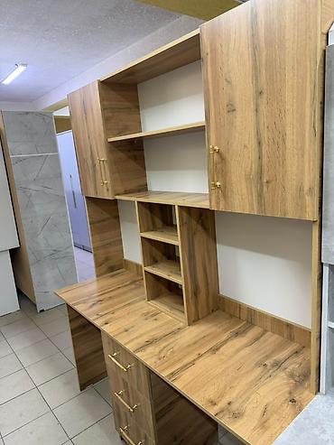 современный компьютерный стол: Компьютерный стол, Новый, С полками — 7