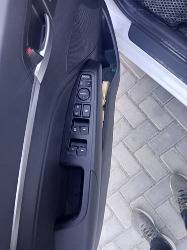 Магнитолы: Б/у, Нестандартный, Без системы, Без оперативной памяти ГБ ОЗУ, Без встроенной памяти Гб ПЗУ — 9