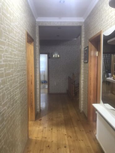 Həyət evləri və villaların satışı: 6 otaqlı, 200 kv. m, Kredit yoxdur, Orta təmir — 3