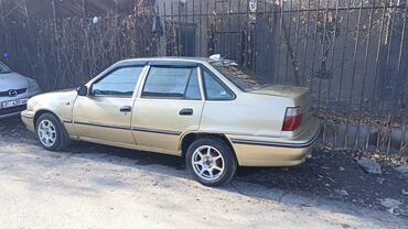 Daewoo: Daewoo Nexia: 2006 г., 1.5 л, Механика, Бензин, Седан