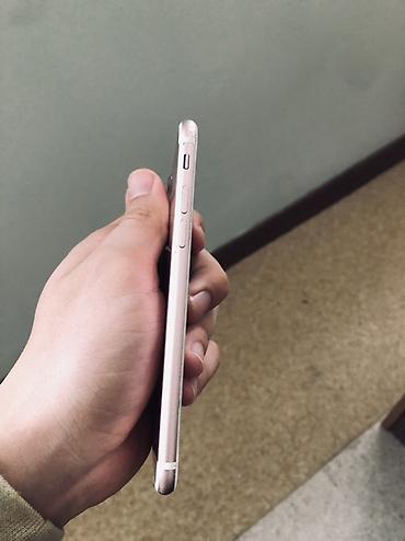 iphon 7 plus: IPhone 7, 32 GB, Rose Gold, Barmaq izi, Simsiz şarj — 4