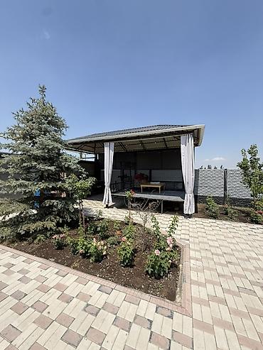 Продажа коттеджей и домов: 5 комнат, 180 м², 7 соток, Бишкек — 24