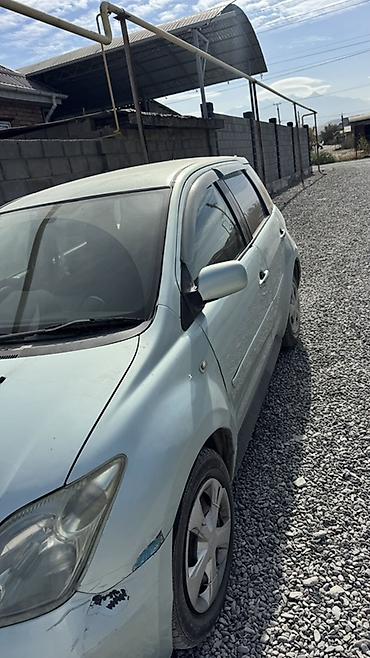 ravon r4: Toyota Ist: 2003 г., 1.3 л, Автомат, Бензин, Хэтчбэк — 3
