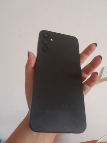 Поло: Samsung Galaxy A24 4G, 128 ГБ, цвет - Черный, Отпечаток пальца, Две SIM карты