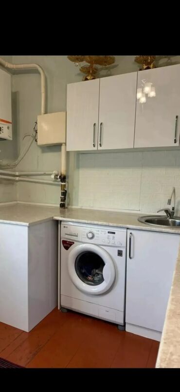 дома пригородный: 70 м², 4 комнаты, Парковка, Забор, огорожен