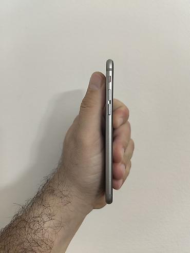 sony ericsson 868: Iphone 6 crni sa 32 gb memorije, sim free icloud free. Ok očuvan, i — 3