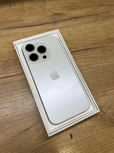 машинки для бороды: IPhone 15 Pro, Колдонулган, 256 ГБ, White Titanium, Коргоочу айнек, Каптама, Куту, Бөлүп төлөө менен