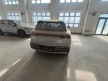 BYD: BYD Yuan Up: 2025 г., Автомат, Электромобиль, Кроссовер — 4