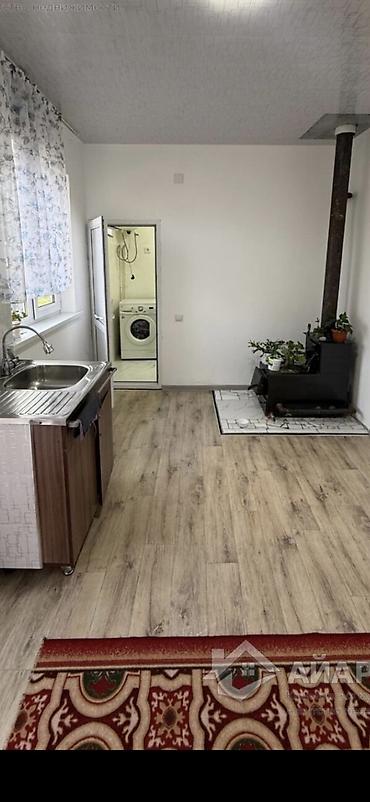 продаю 2х этажный дом: 55 м², 3 комнаты, Без подселения — 3