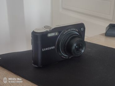 куплю фотоаппараты: Вспышка работает только сам корпус в.царапинах и сколах а так.хороший