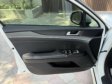 корея кореец: Kia K5: 2021 г., Седан — 4
