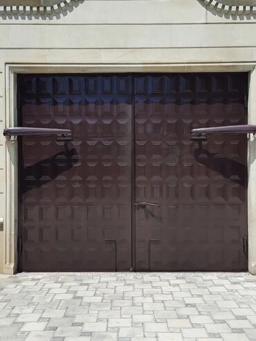 Digər ixtisaslar: Rengsaz xidmeti — 8