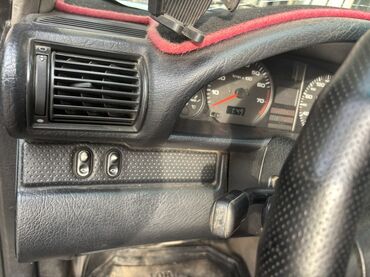 Audi: Audi 100: 1990 г., Механика, Бензин, Седан — 3