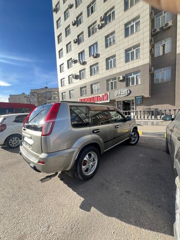 Nissan: Nissan X-Trail: 2001 г., 2 л, Автомат, Газ, Кроссовер — 6