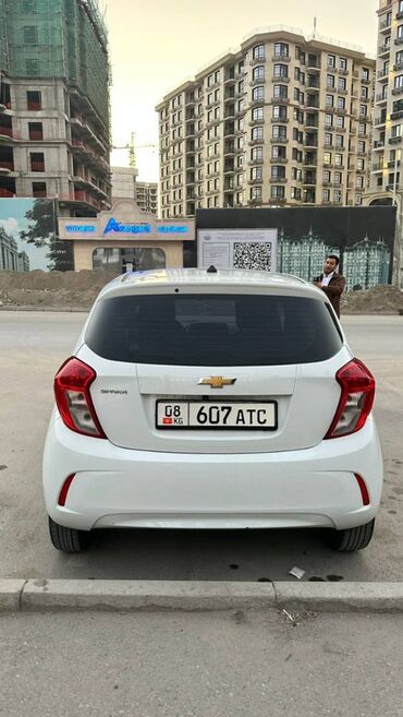 Chevrolet: Chevrolet Spark: 2018 г., 1 л, Автомат, Бензин, Хэтчбэк — 3