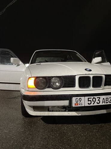 ноздри на е34: BMW 525: 1988 г., 2 л, Механика, Бензин, Седан