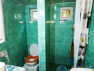 Продажа коттеджей и домов: 🏡 **Срочно продаётся дом в Бишкеке** 📍 Аламединский рынок (ул — 16