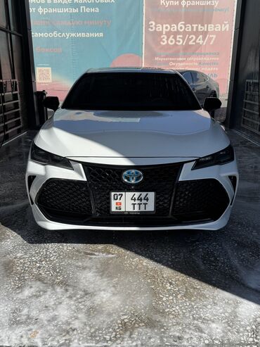 купить маленькую машину недорого: Toyota Avalon: 2019 г., 2.5 л, Вариатор, Гибрид, Седан