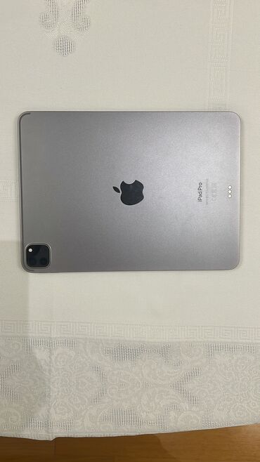 Apple iPad: İşlənmiş Apple iPad 10 (2022), 7,9", 128 GB, Pulsuz çatdırılma