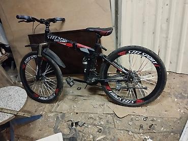 STEL SPORT dağ velosipedi Qara-qırmızı rəng kombinində, idman üslublu