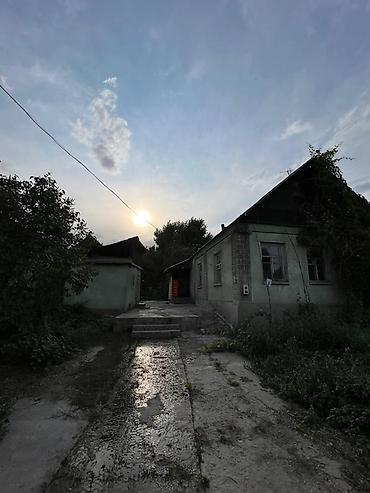 Продажа коттеджей и домов: Жилой дом с приусадебным участком. 4-х комнатный дом, долгосрочная — 1