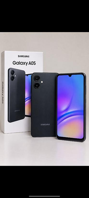 Samsung Galaxy A05 - Экран: большой безрамочный дисплей с каплевидным