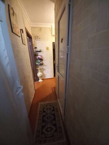 Köhnə tikili: Bakı, 2 otaqlı, Köhnə tikili, m. Qara Qarayev, 41 kv. m — 11