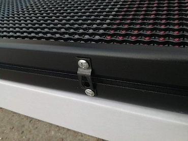 online: Svetleća reklama rgb IP65 2 x Led displey instalacija txt. Dvostrana — 6