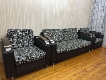 Gəzinti arabaları: Zulu Divan kreslo 150 azn. Divan açılır. Hecbir deffekti yoxdu. Unvan