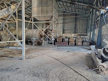 İcarəyə anbar və emalatxanalar: İcarəyə anbar/sənaye sahəsi – Sumqayıt Mövcud sahələr: - 800 m² və — 14