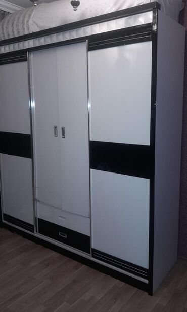 шкаф для книг: Dolab 130m satilir.
Qaraçuxur

Wwq29/Ismayil Bey