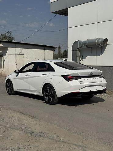 sonata 2011: Hyundai Elantra: 2022 г., 1.5 л, Автомат, Бензин, Седан — 5