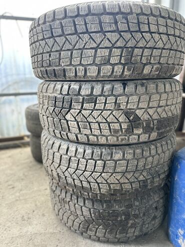 Шины: Шины 235 / 55 / R 18, Зима, Б/у, Комплект, Китай, Maxxis